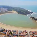 Casal Riquezo T2-1.o- Serra Da Pescaria - * Назаре